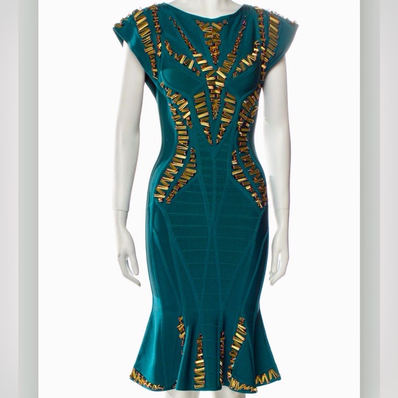Herve Leger Dresses & Skirts - Herve leger stunning dress